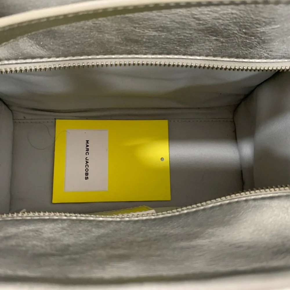 Marc Jacobs Silver Crossbody Bag - Picture 8 of 8